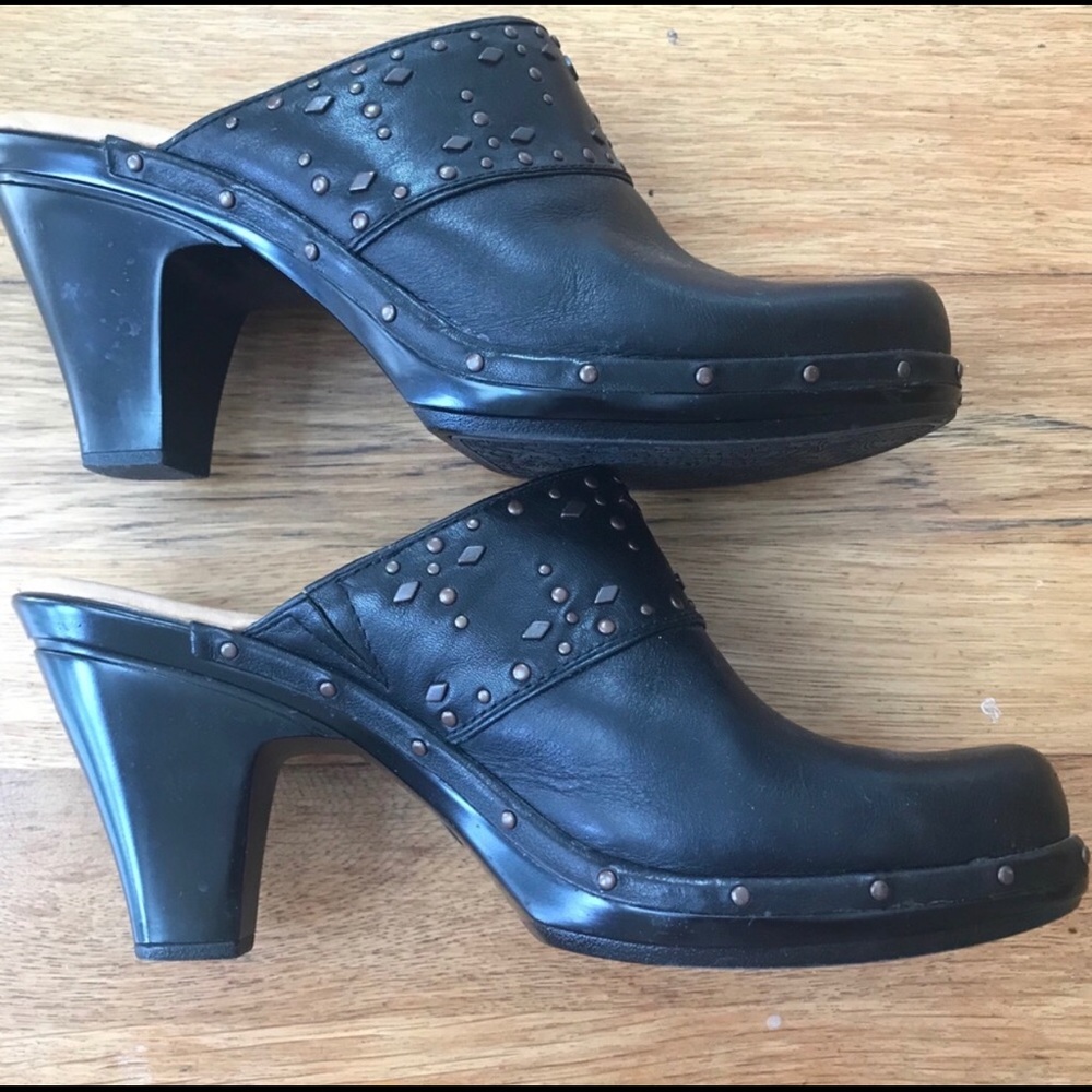 ❤️Sofft Black leather Mules ❤️ Size 10 ❤️ Excellen